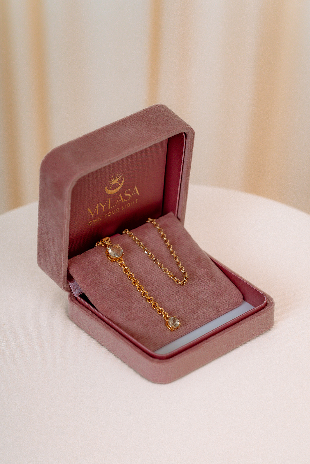 Satellite Pendant Pendants in 14K Gold with Zultanite