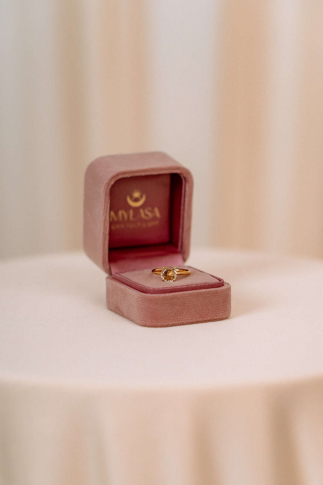 Full Moon Ring Rings in 14K Gold with Zultanite
