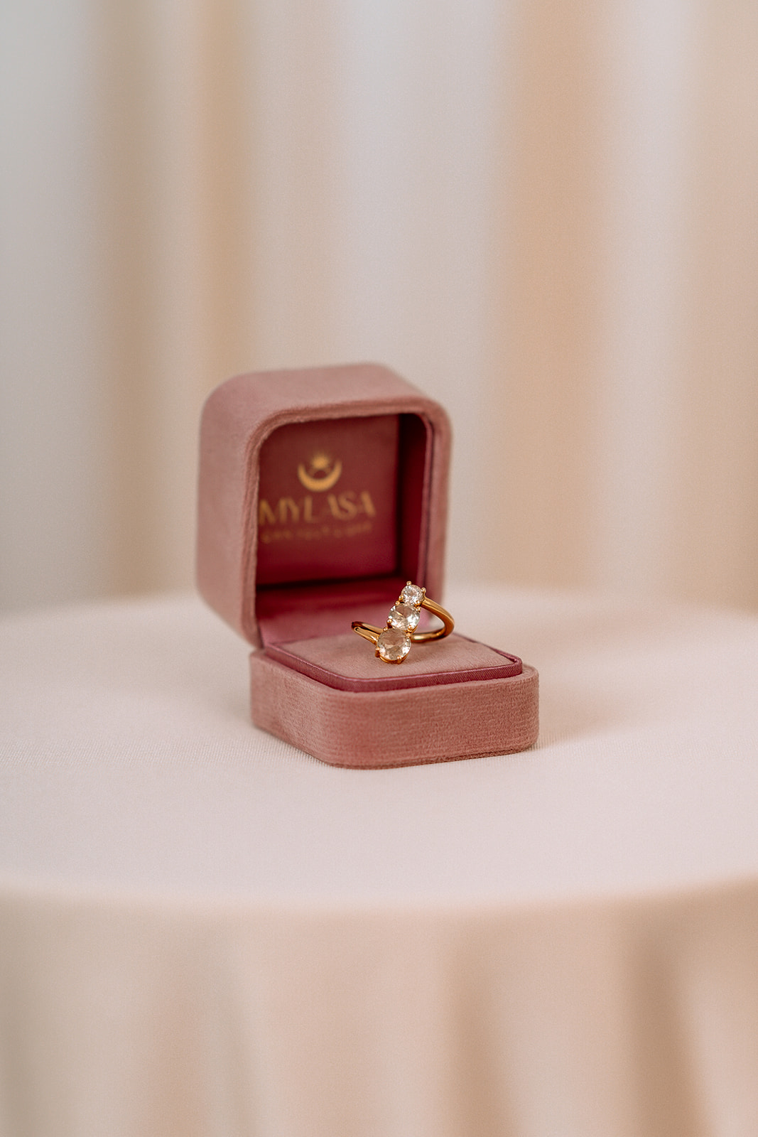 Lunar Eclipse Ring Rings in 14K Gold with Zultanite